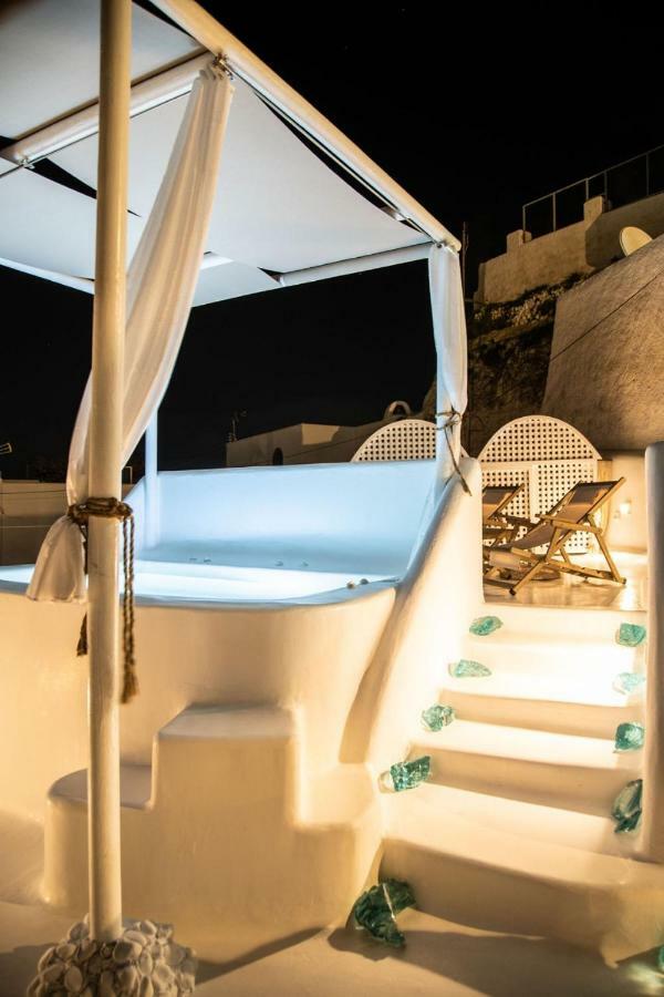 Astrea Suites Feggaropetra Cave House Fira  Exterior foto